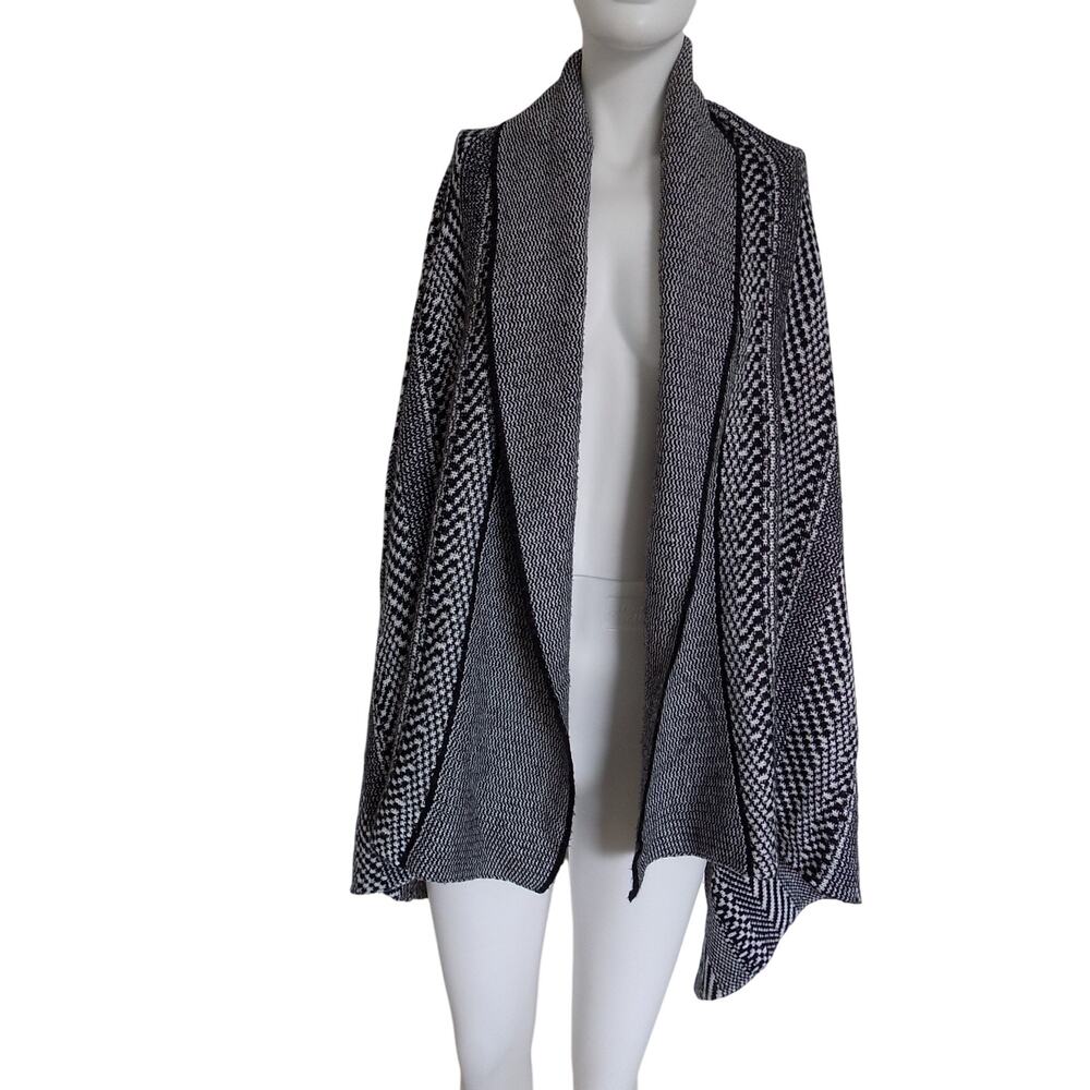 BB Dakota open front cardigan geometric size Small